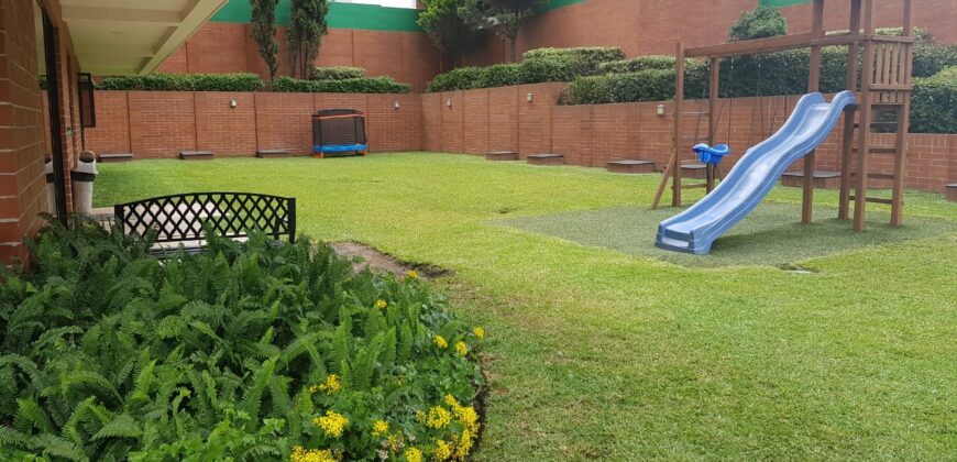 APARTAMENTO EN RENTA ALMEIRA ZONA 14