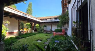 APARTAMENTO TIPO LOFT AMUEBLADO EN BARRIO SANTO DOMINGO ANTIGUA GUATEMALA