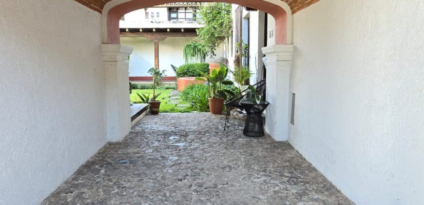 APARTAMENTO TIPO LOFT AMUEBLADO EN BARRIO SANTO DOMINGO ANTIGUA GUATEMALA
