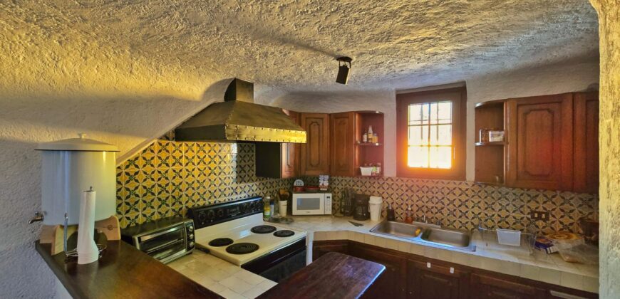 APARTAMENTO TIPO LOFT AMUEBLADO EN BARRIO SANTO DOMINGO ANTIGUA GUATEMALA
