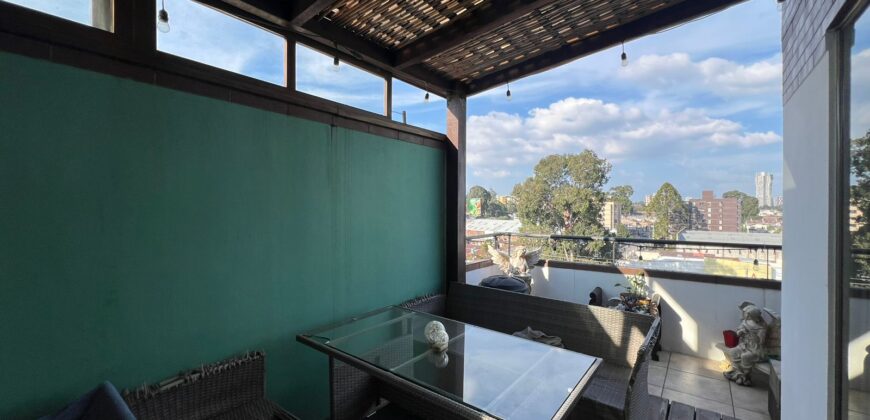 APARTAMENTO EN VENTA JARDINES DE LAS CHARCAS ZONA 11