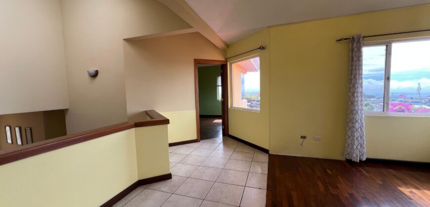 CASA EN VENTA RESIDENCIAL LOMA REAL SAN CRISTOBAL ZONA 8 DE MIXCO