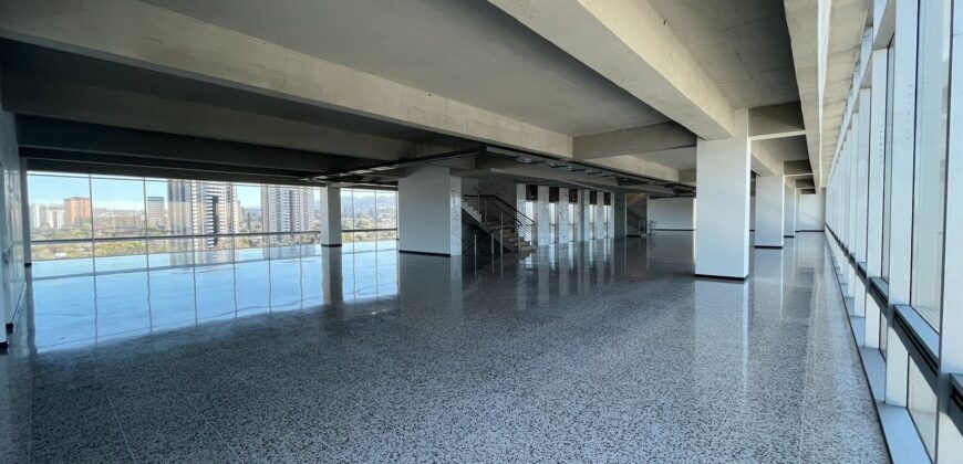 EDIFICIO EN RENTA ZONA 10