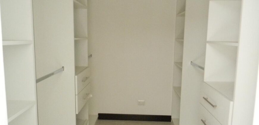 CASA EN RENTA EN CAMPOS DE SAN ISIDRO ZONA 16