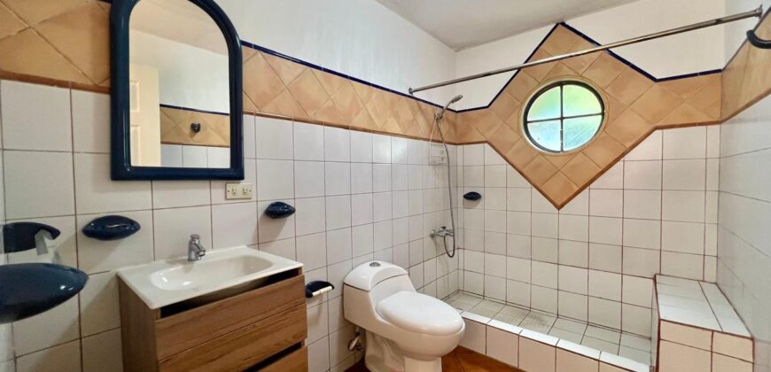 CASA EN VENTA LAS MARAVILLAS, KM 27 CARRETERA A EL SALVADOR FRAIJANES