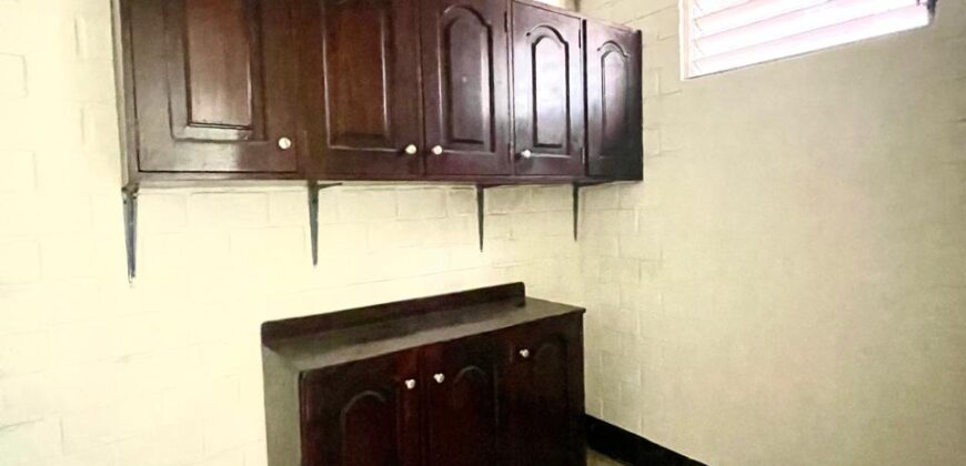 CASA EN VENTA – BALCONES DE SAN CRISTÓBAL, ZONA 8 MIXCO