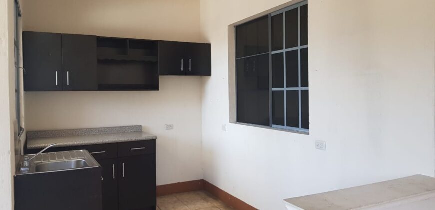CASA EN VENTA – BALCONES DE SAN CRISTÓBAL, ZONA 8 MIXCO