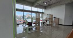 Oficina Equipada en Renta Edificio Piale Zona 10