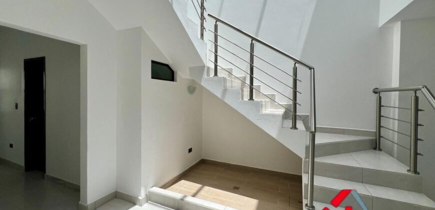 CASA EN VENTA CARRETERA A PIEDRA PARADA CRISTO REY, ZONA 6, SANTA CATARINA PINULA,  A 3 MINUTOS DE EL PULTE