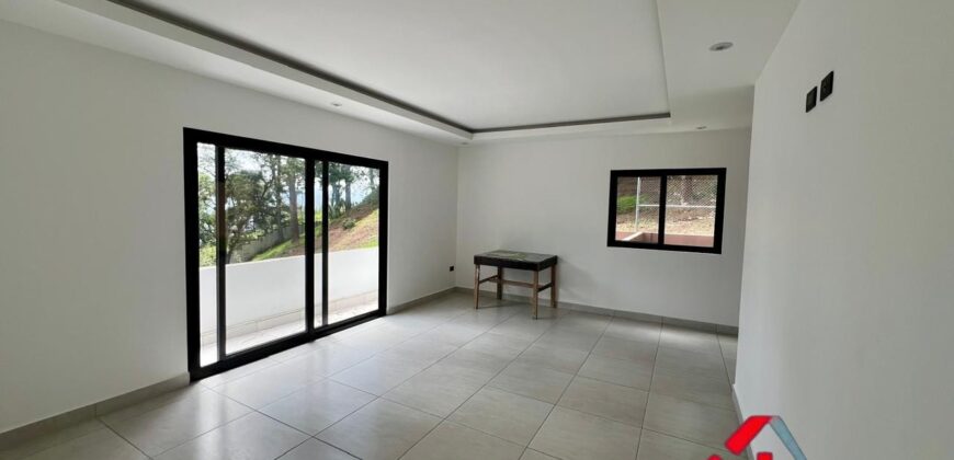 CASA EN VENTA CARRETERA A PIEDRA PARADA CRISTO REY, ZONA 6, SANTA CATARINA PINULA,  A 3 MINUTOS DE EL PULTE
