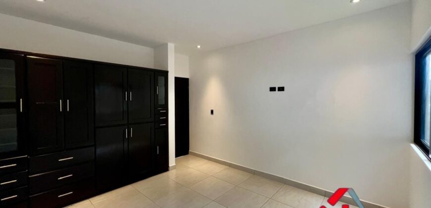 CASA EN VENTA CARRETERA A PIEDRA PARADA CRISTO REY, ZONA 6, SANTA CATARINA PINULA,  A 3 MINUTOS DE EL PULTE