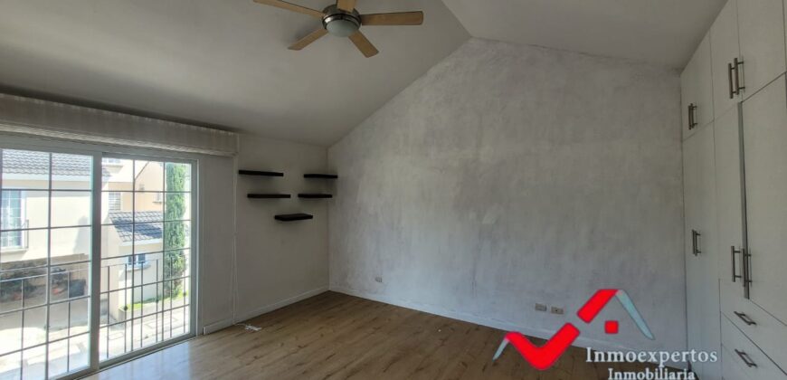 Casa en Renta Prados de San Cristóbal Zona 8 de Mixco