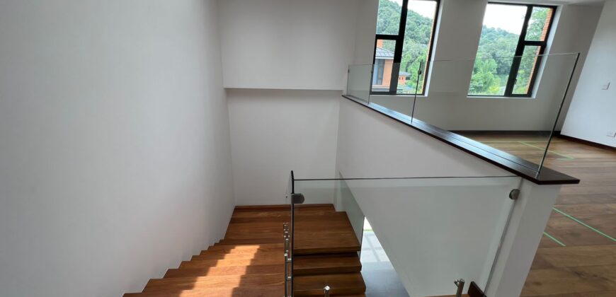 CASA EN VENTA EN PULTE GOLF, SAN ISIDRO, ZONA 16