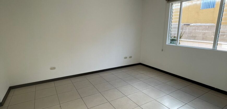 CASA EN VENTA CONDOMINIO SAN MARINO, SAN CRISTOBAL ZONA 8 DE MIXCO
