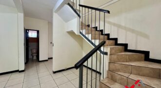 CASA EN VENTA PINARES, SAN CRISTOBAL, ZONA 8 MIXCO