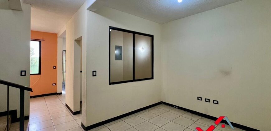 CASA EN VENTA PINARES, SAN CRISTOBAL, ZONA 8 MIXCO