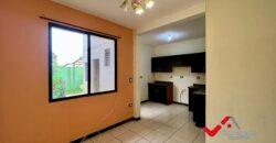 CASA EN VENTA PINARES, SAN CRISTOBAL, ZONA 8 MIXCO