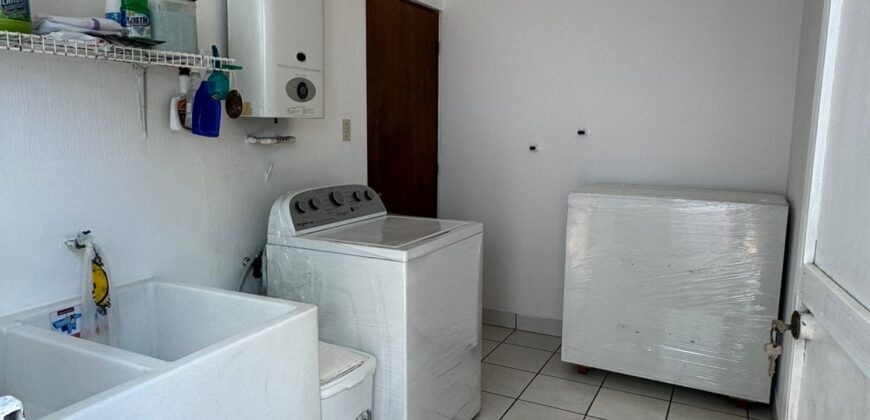 CASA EN VENTA SECTOR B1 SAN CRISTOBAL ZONA 8 DE MIXCO