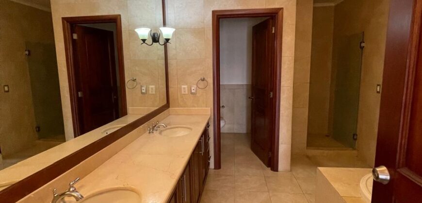 APARTAMENTO EN RENTA TADEUS ZONA 14