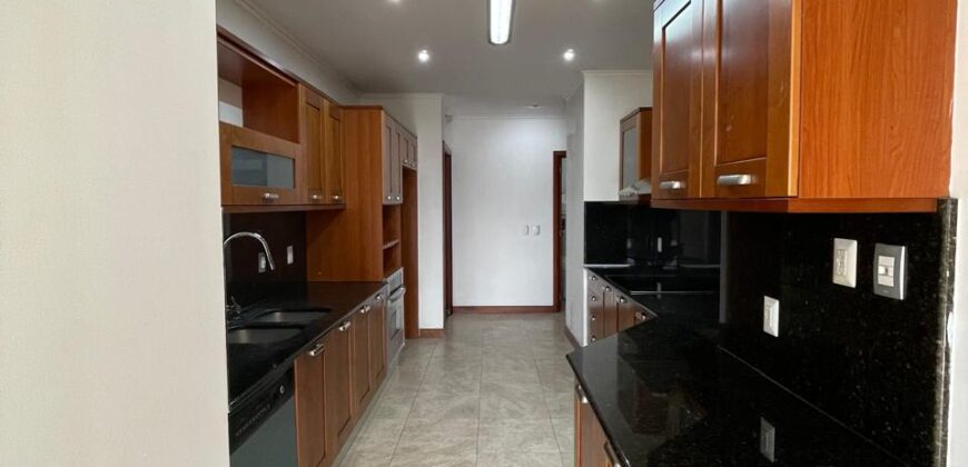 APARTAMENTO EN RENTA TADEUS ZONA 14