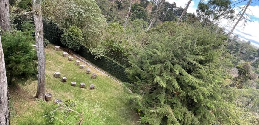 Apartamento amueblado en Renta Edificio Trento Zona 16