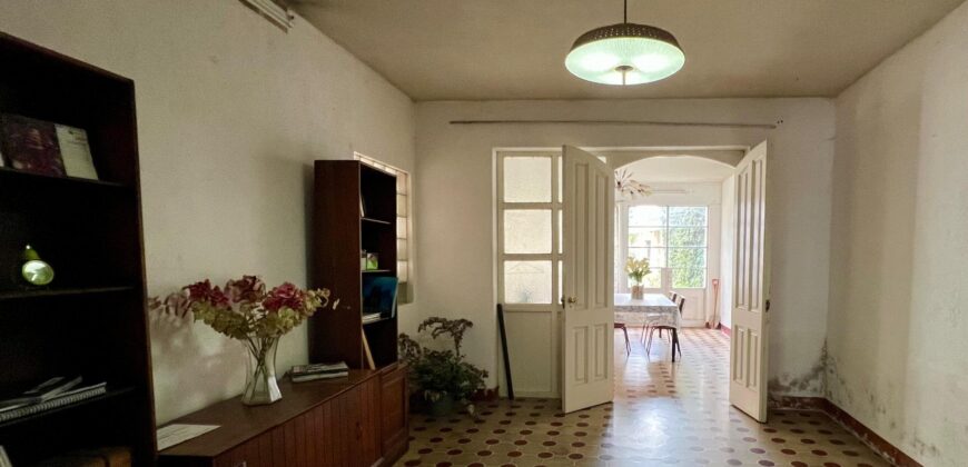 CASA EN VENTA ZONA 1 SOBRE 7MA AVENIDA   