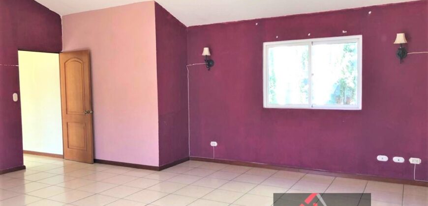 CASA EN VENTA | SAN CRISTÓBAL, ZONA 8 DE MIXCO