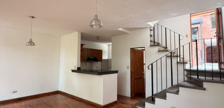 CASA EN VENTA | RESIDENCIAL EL ESCALÓN, SAN JORGE MUXBAL
