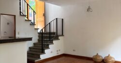 CASA EN VENTA | RESIDENCIAL EL ESCALÓN, SAN JORGE MUXBAL