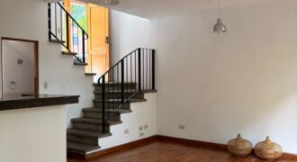 CASA EN VENTA | RESIDENCIAL EL ESCALÓN, SAN JORGE MUXBAL