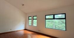 CASA EN VENTA | RESIDENCIAL EL ESCALÓN, SAN JORGE MUXBAL