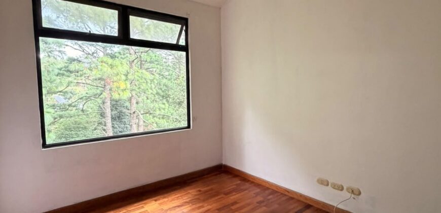 CASA EN VENTA | RESIDENCIAL EL ESCALÓN, SAN JORGE MUXBAL