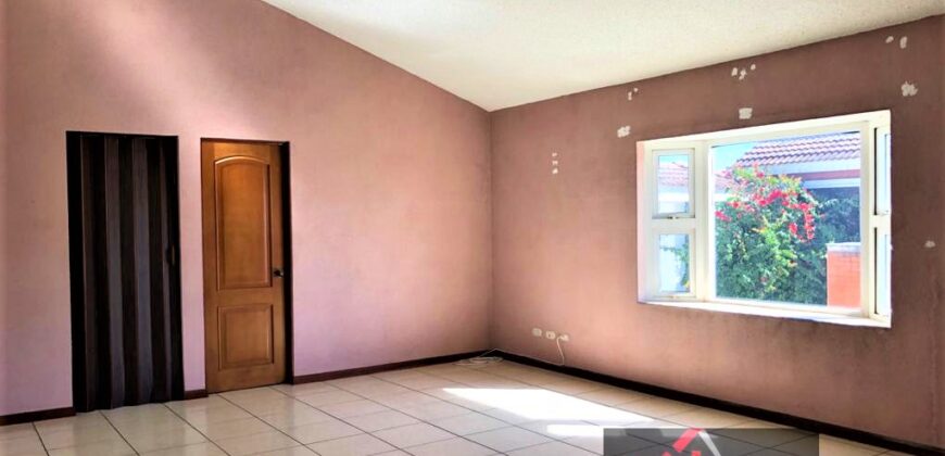CASA EN VENTA | SAN CRISTÓBAL, ZONA 8 DE MIXCO
